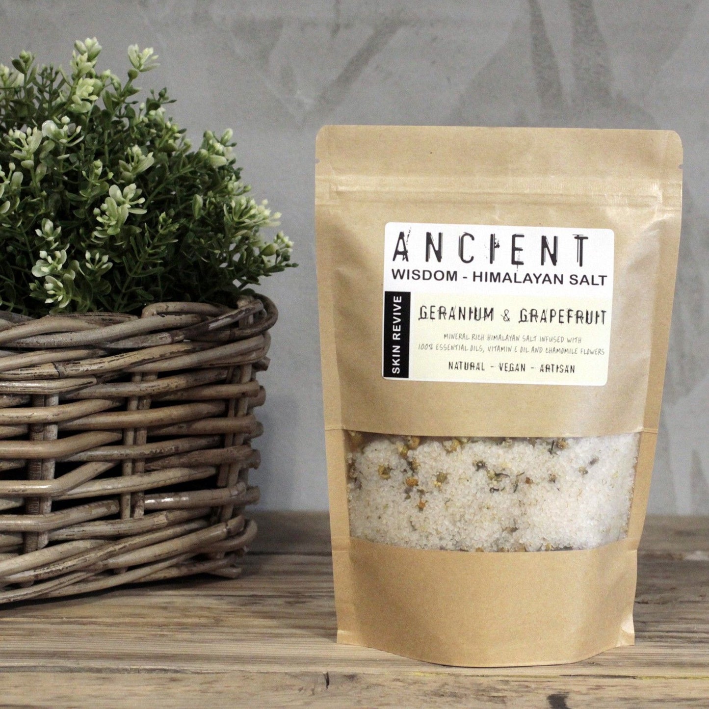 Himalayan Skin Revive Bath Salts 500g | Geranium & Grapefruit Aromatherapy Soak